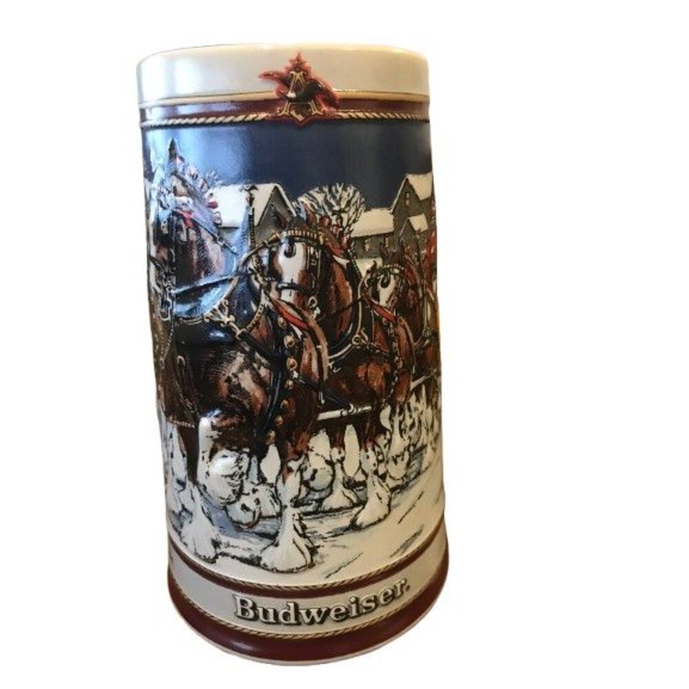 BUDWEISER BEER STEIN 1989 WINTER CLYDESDALES  CERMARTE EMBOSSED, 6 3/4" TALL